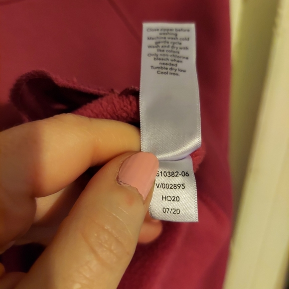 NWOT Athleta Sweater dark pink Size Medium 💓 - Picture 10 of 13
